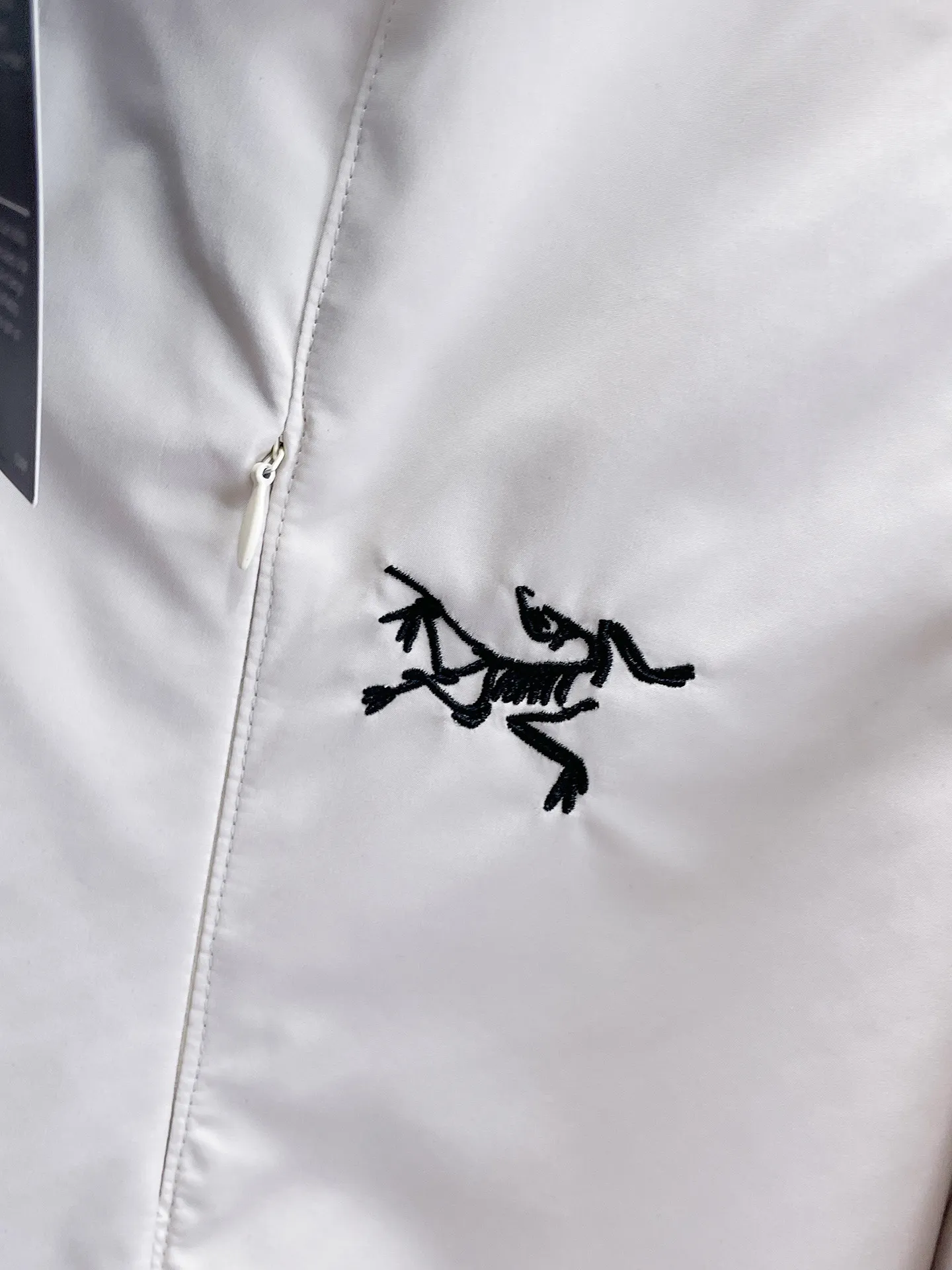 Same Style， ， 2026 New Arrival ， Original Premium Breathable ， ， ， Quality。 ， Sizes：M～3XL，